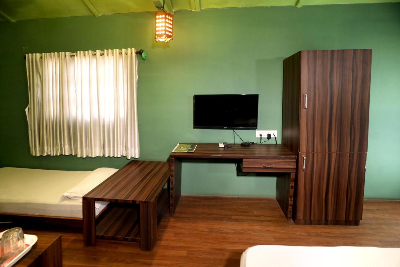 Pali Village Resort Mira-Bhayandar Экстерьер фото
