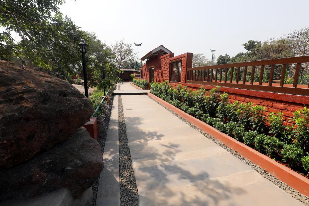 Pali Village Resort Mira-Bhayandar Экстерьер фото